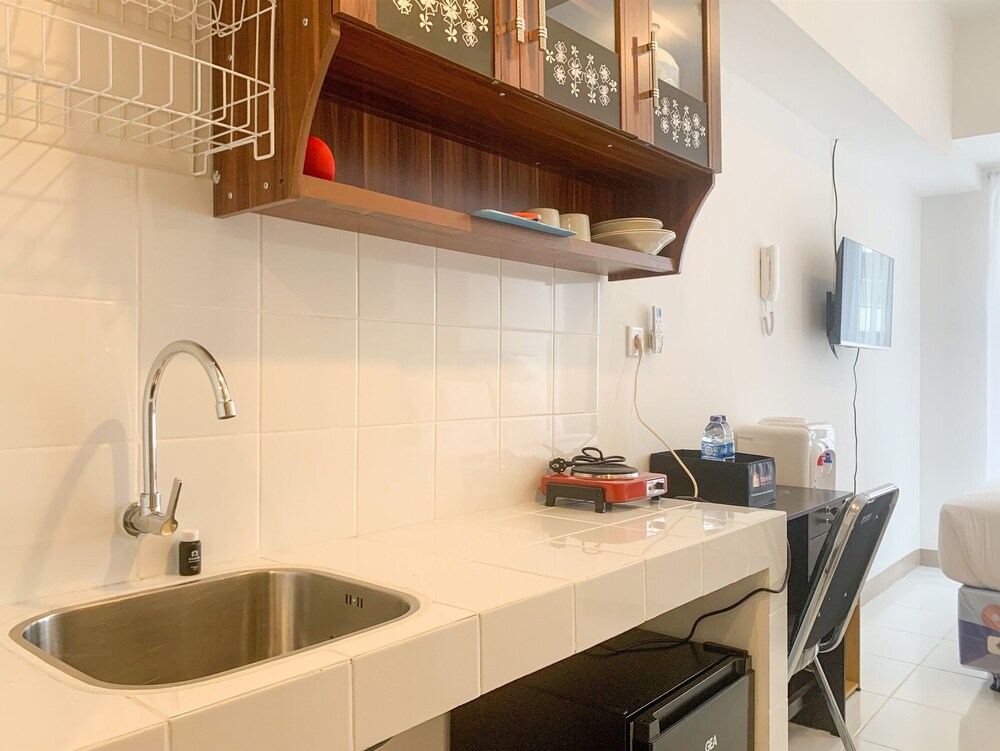 Comfy Living Studio At Tokyo Riverside Pik 2 Apartment view 5