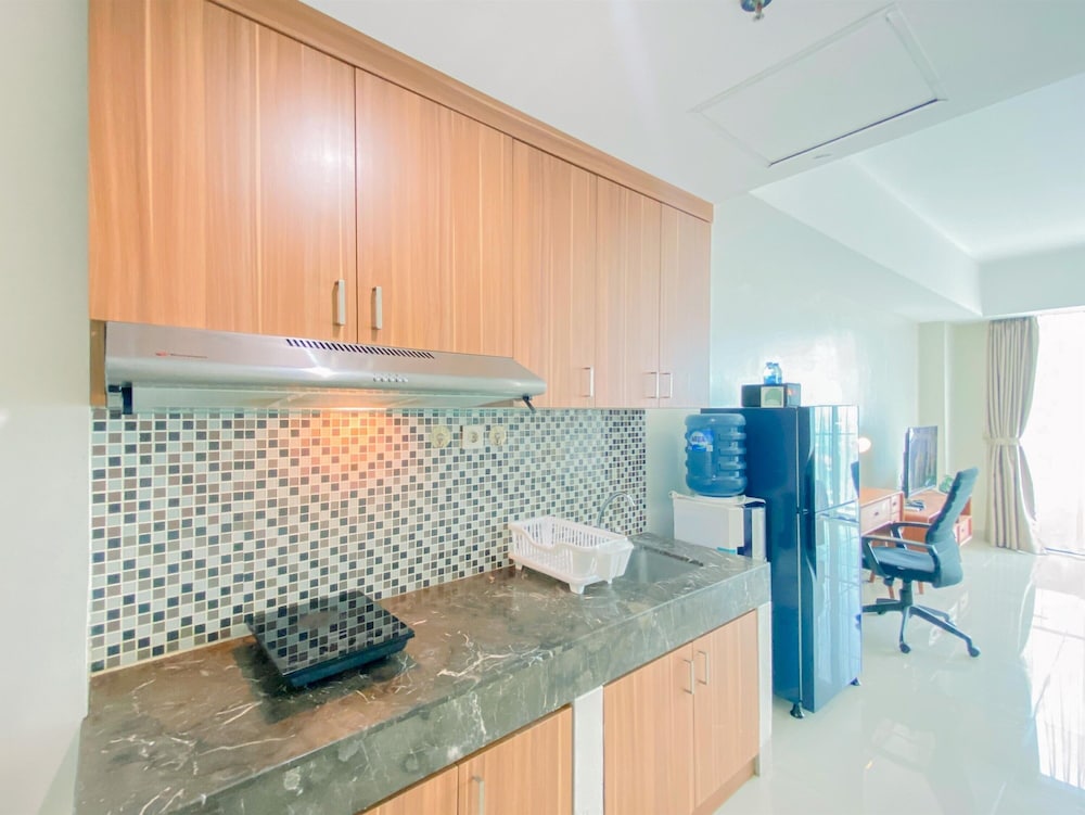 Comfy And Best Deal Studio At Nine Residence Apartment