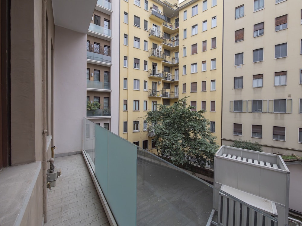 Freguglia G - Large Studio Suite Close to Duomo
