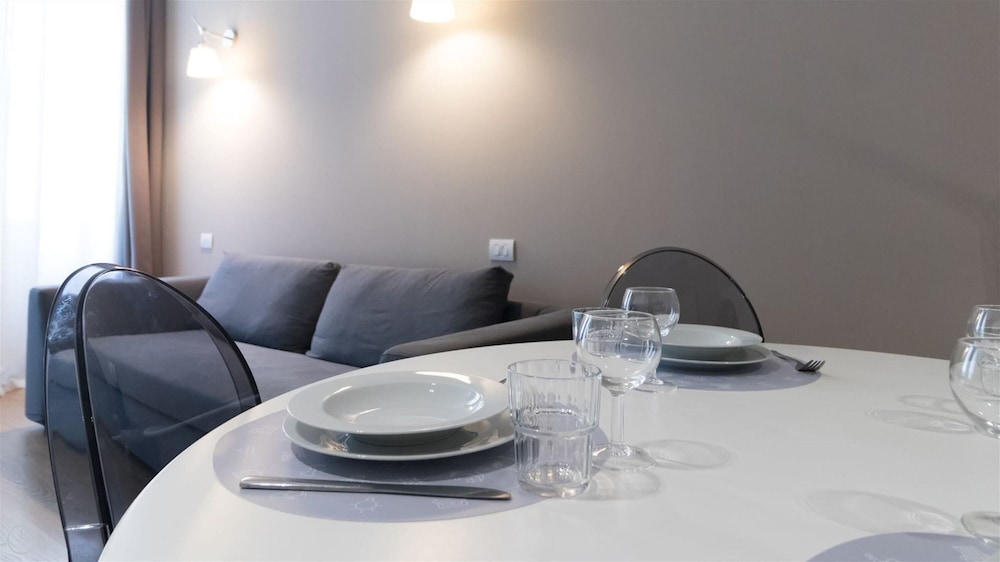 Freguglia C - Bright Cozy Apartment in Milan City Center