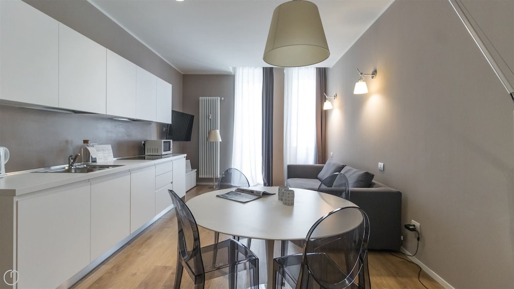 Freguglia C - Bright Cozy Apartment in Milan City Center