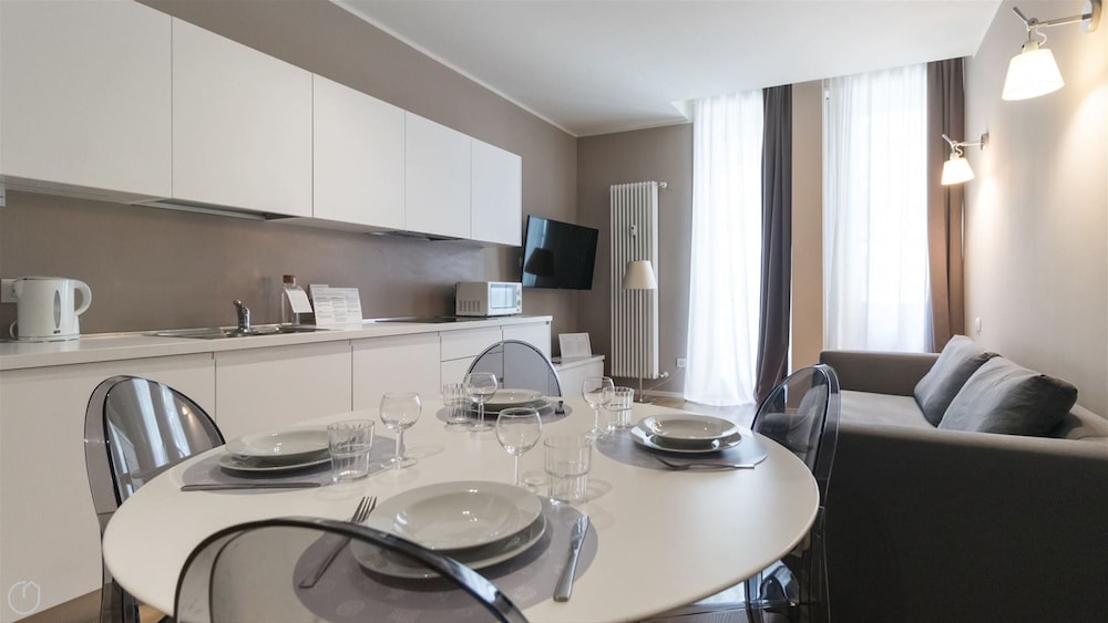 Freguglia C - Bright Cozy Apartment in Milan City Center