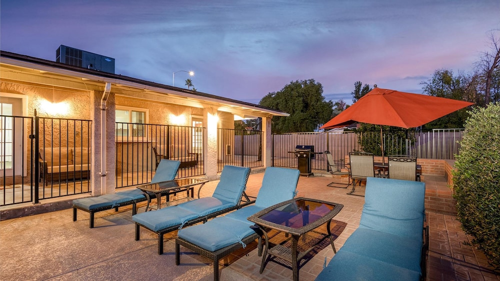Fairfield in Mesa With 4 Bedrooms and 3 Bathrooms