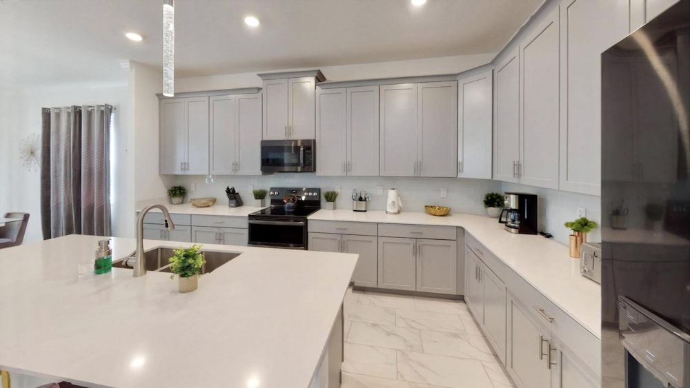 Adventure And Beautiful At Storey Lake - 6Br 5Ba