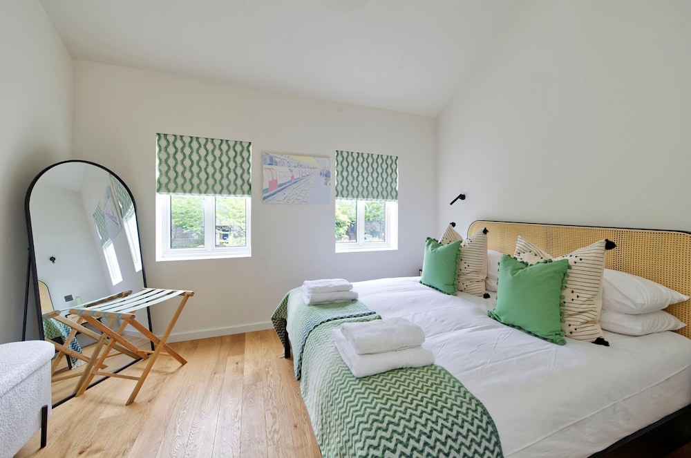 Modern Bright - 3 Bed House in Notting Hill