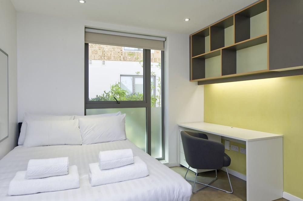 Inviting Student Studio Minutes From City Centre