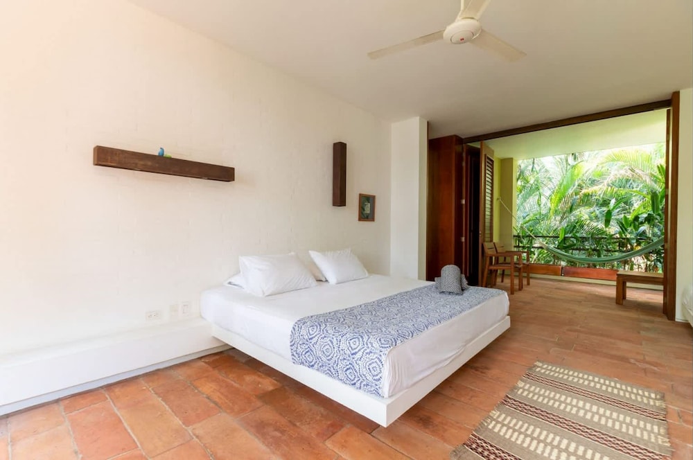 Atonishing 5BR Villa at Mesa de Yeguas