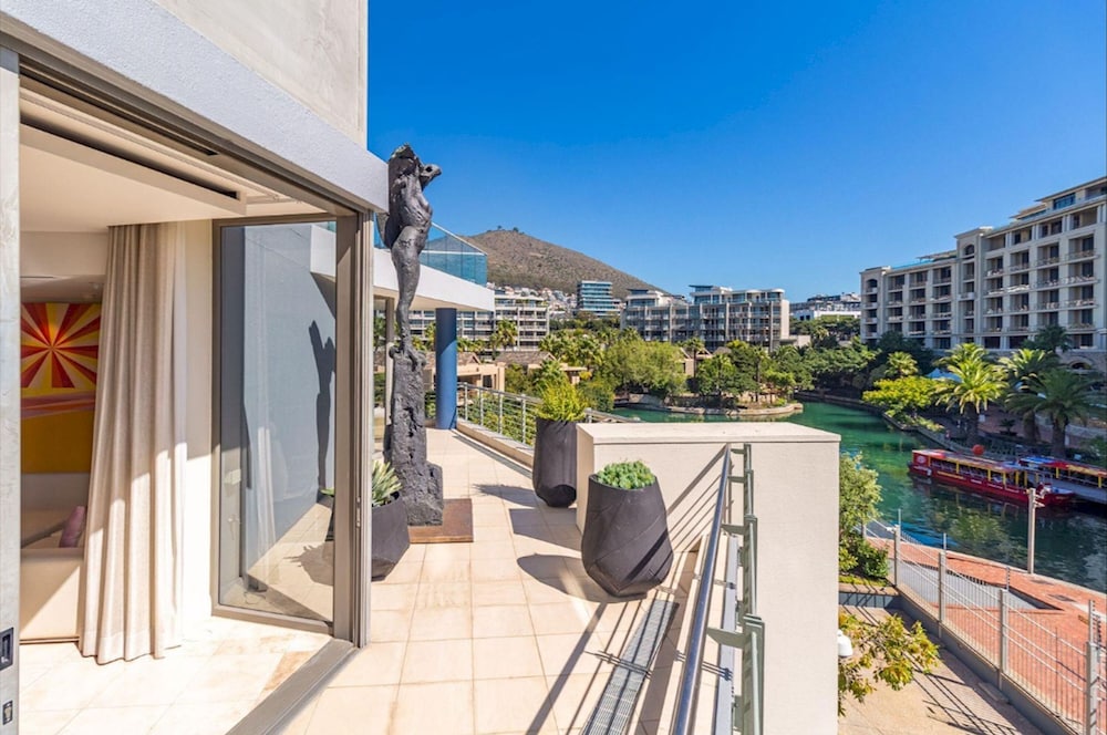 The Marina Family Penthouse - 512