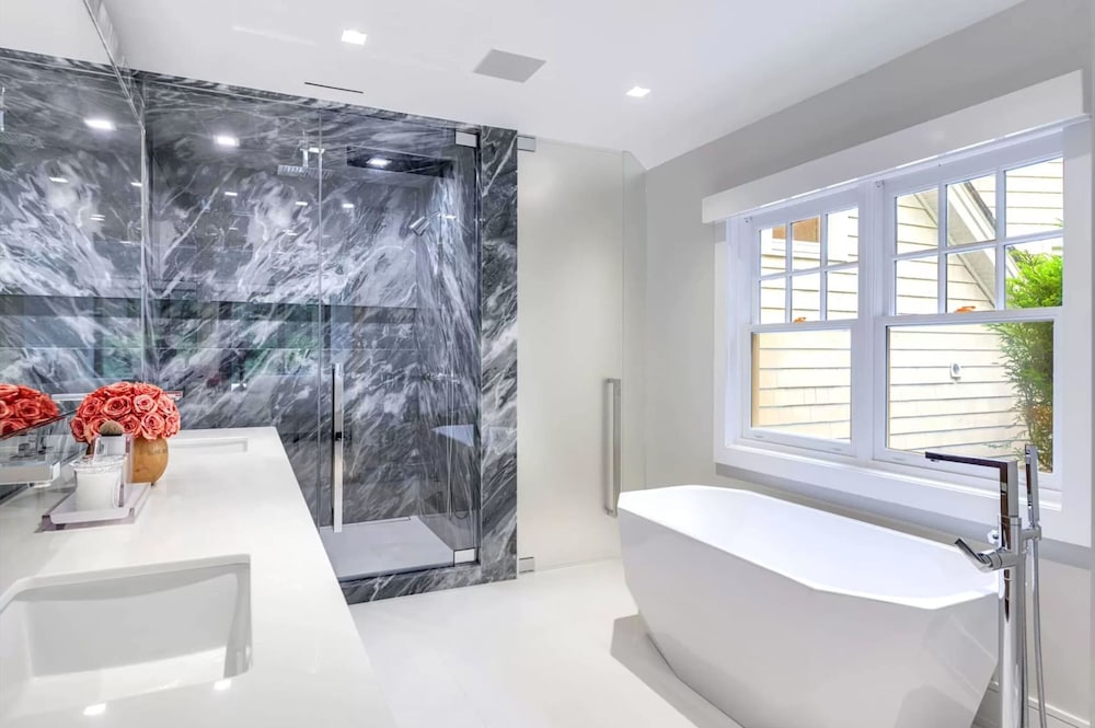 Luxury Villa 7br 7baths With a Private Pool Hamptons view 5