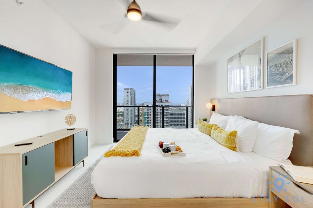 Oasis 1BR Apartment With Pool