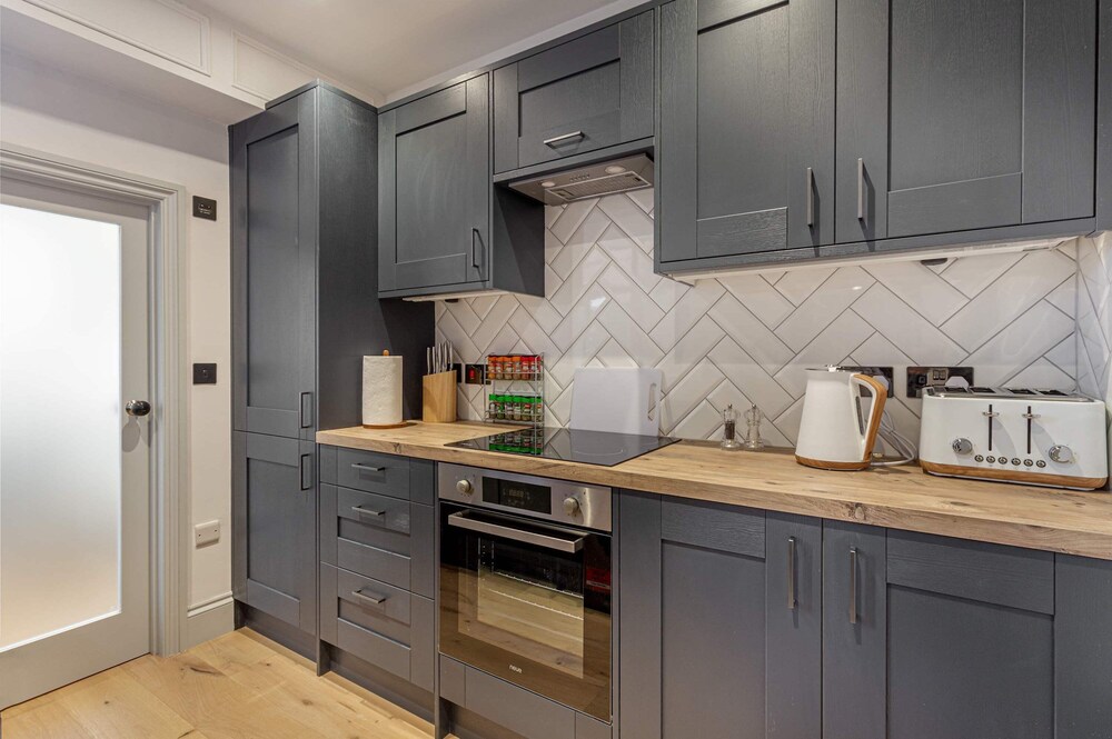 Host Stay Barton Road Retreat