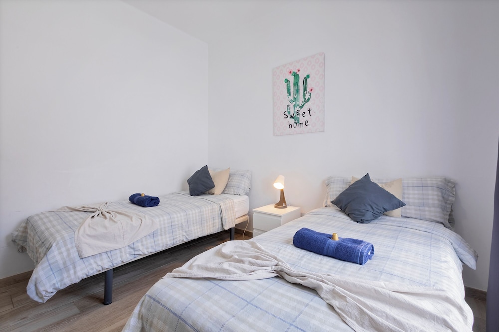 TENERIFE URBAN ROOMS