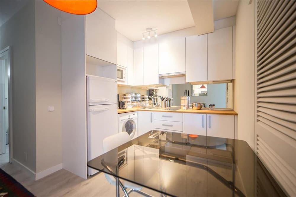 Colon 901 in Madrid With 1 Bedrooms and 1 Bathrooms