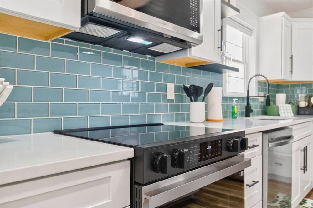 New Listing Lux Beach House Dog Friendly