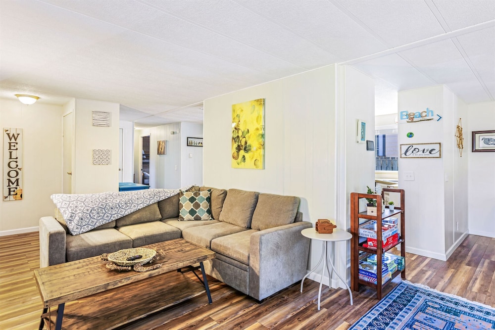 Enjoy Coastal Comfort in This Relaxing Retreat