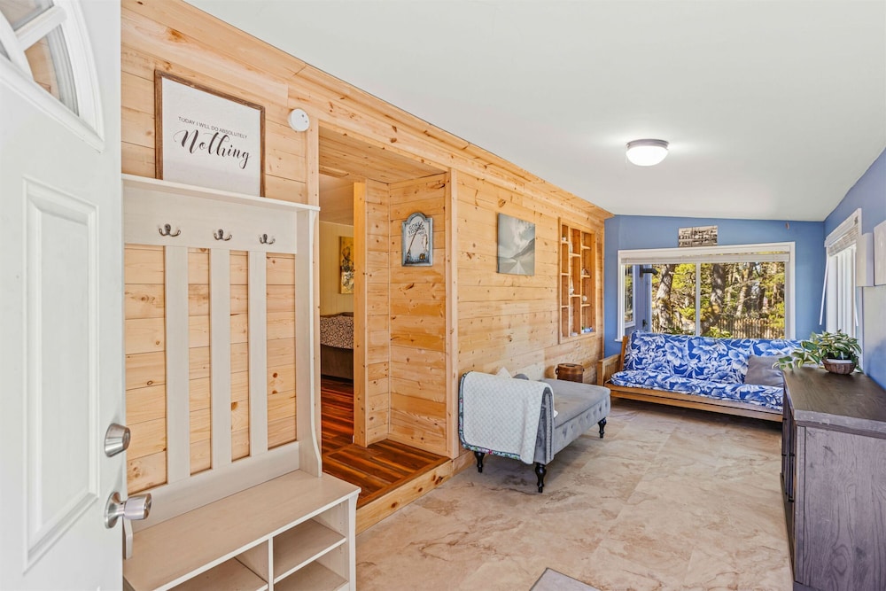 Enjoy Coastal Comfort in This Relaxing Retreat