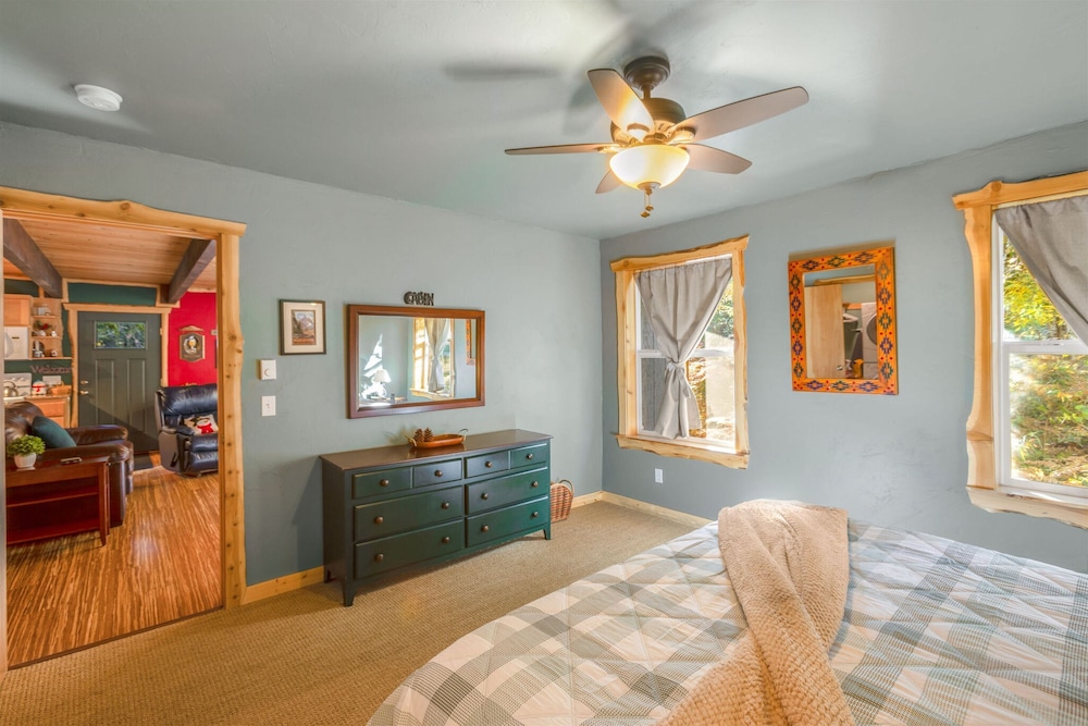 Fir Tree Cabin in Packwood