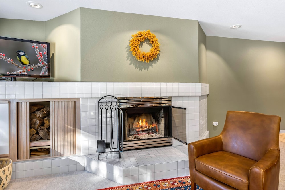 Snow Creek Peak Condo