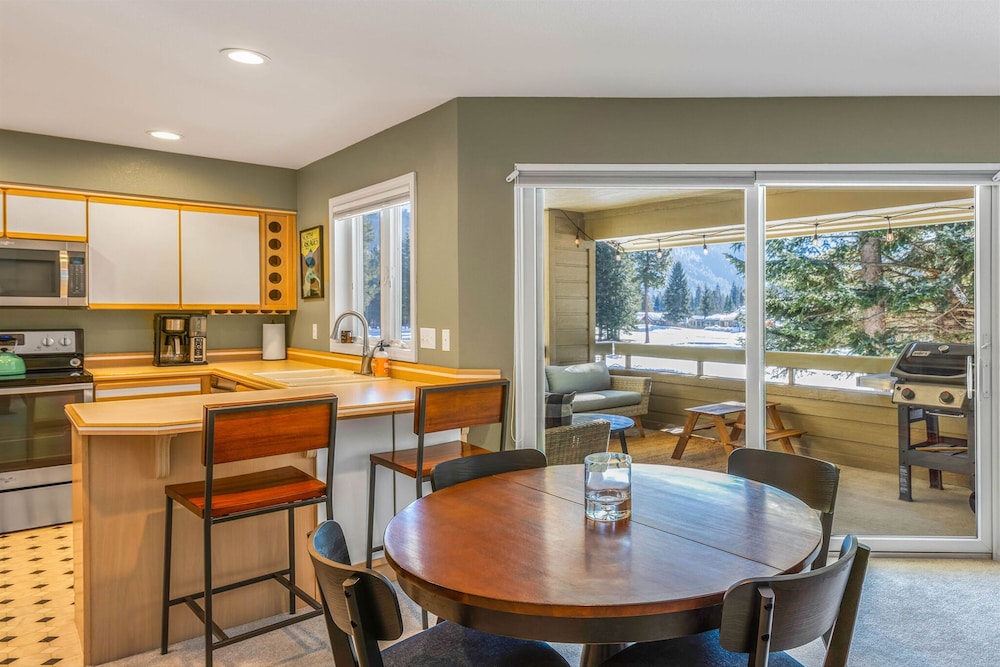 Snow Creek Peak Condo