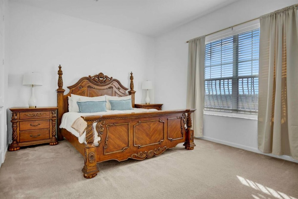 Lrg Condo w Scenic Patio Views - Next to Occc