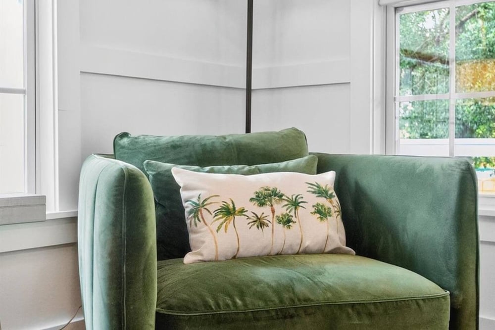 New Listing Lux Beach House Dog Friendly