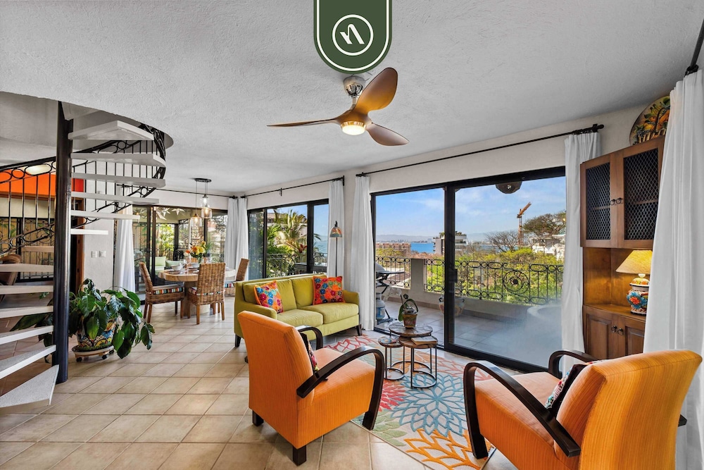 Mexican 2 BR Condo - Private Pool - Romantic Zone