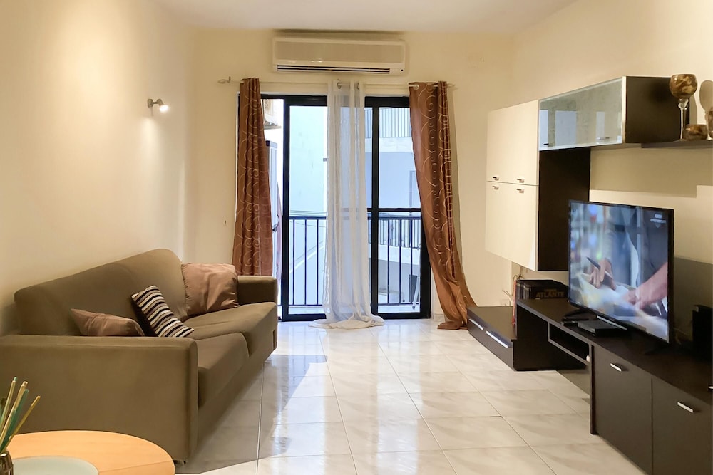 Well Located Apt Bugibba St Paul's Bay photo 4