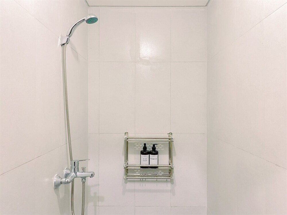 Warm And Homey Studio At Royal Sentul Park Apartment