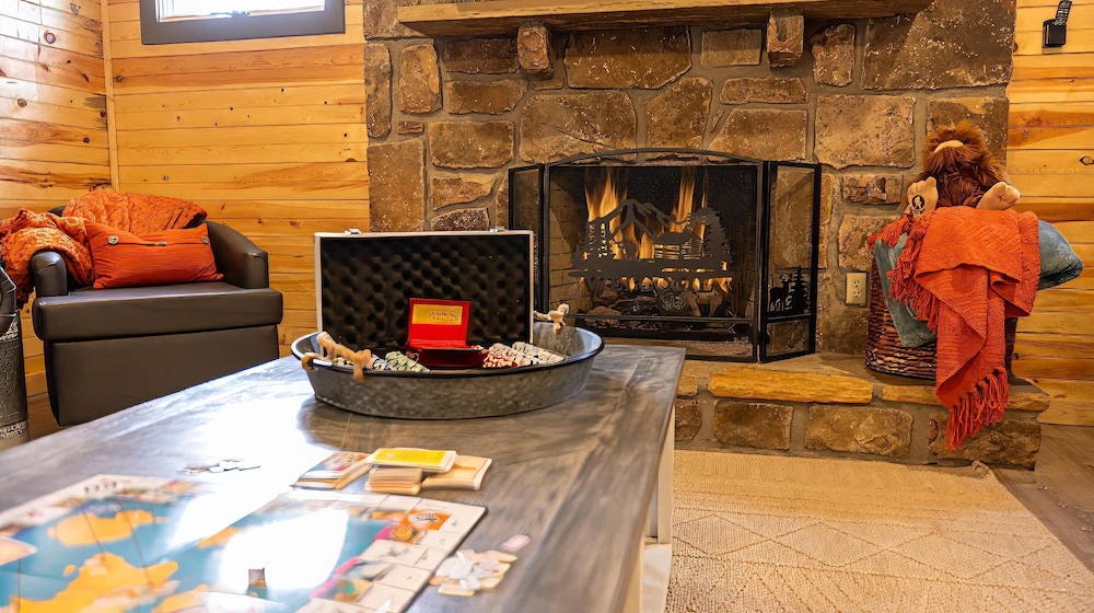 Bigfoot Bunkhouse Pool Views Theater Arcade Firepit Book Now