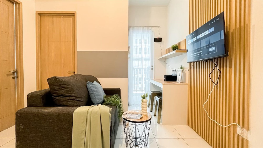 Minimalistic 2Br Near Tokyo Hub Apartment At Tokyo Riverside Pik 2