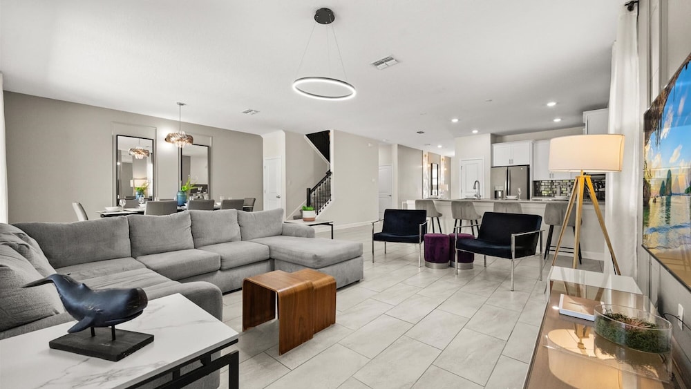 Upstay Championsgate 9BR Villa With Pool Cinema