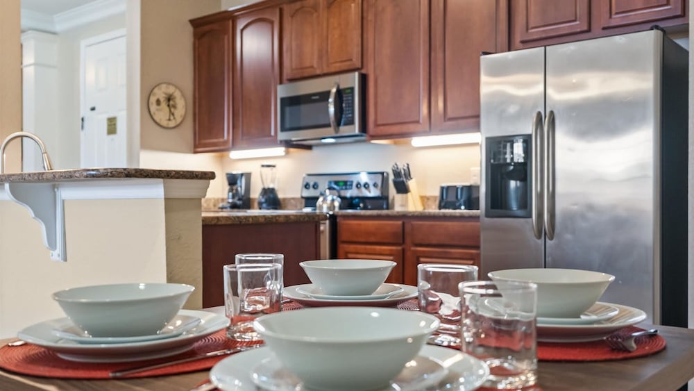 Upstay Spacious 3BR Home w Patio Vista Cay Resort