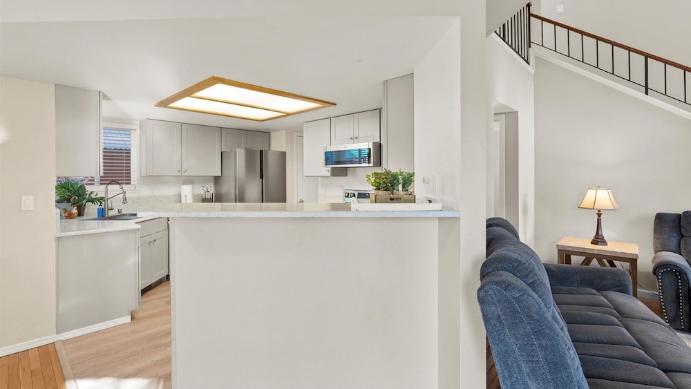 NEW Cityside Stay 3BR Retreat Near DT w Patio