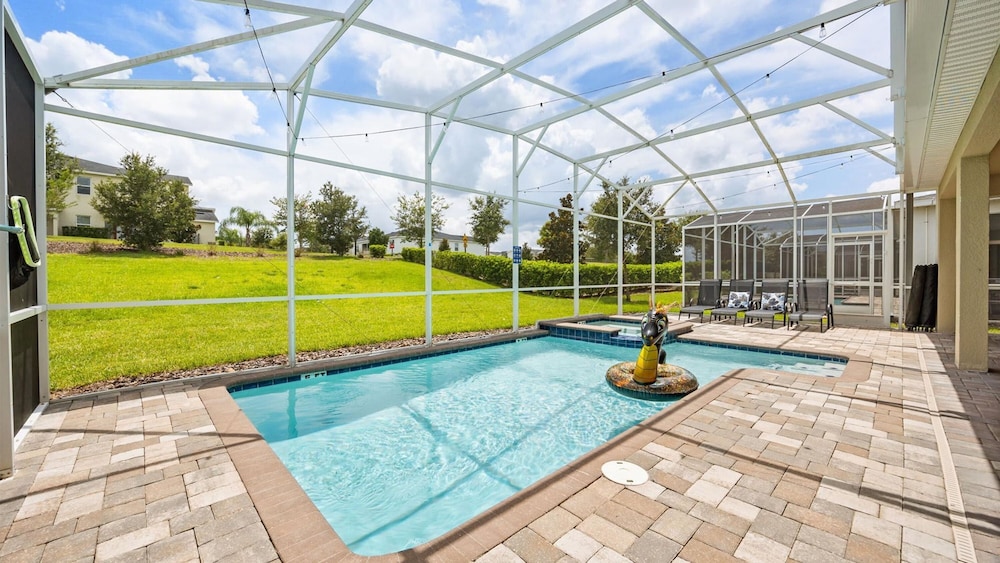 Upstay Championsgate 9BR Villa With Pool Cinema