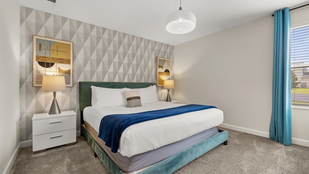 Upstay Championsgate 9BR Villa With Pool Cinema