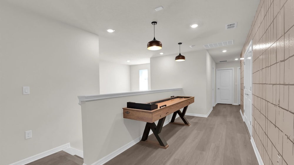 Upstay Family Home w Cinema Pool BBQ Clermont