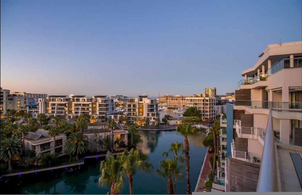 The Canal Three Bedroom Pool Duplex Penthouse 708