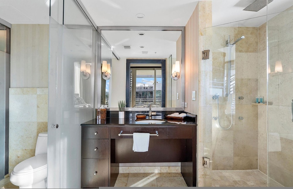 Penthouse With Private Rooftop