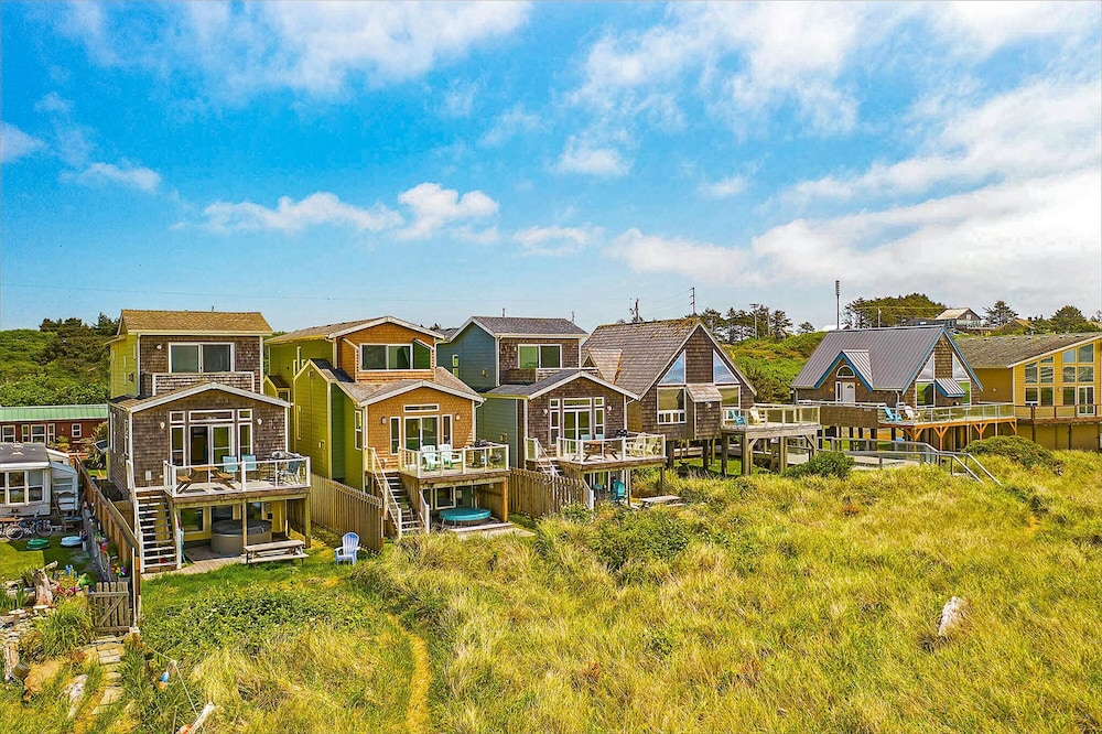 Beach Dream Two in Ocean Shores