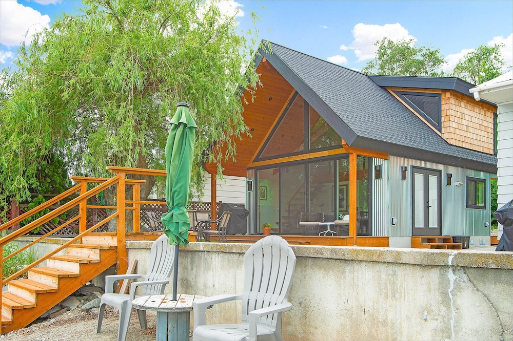 Lake Level Chalet in Oroville