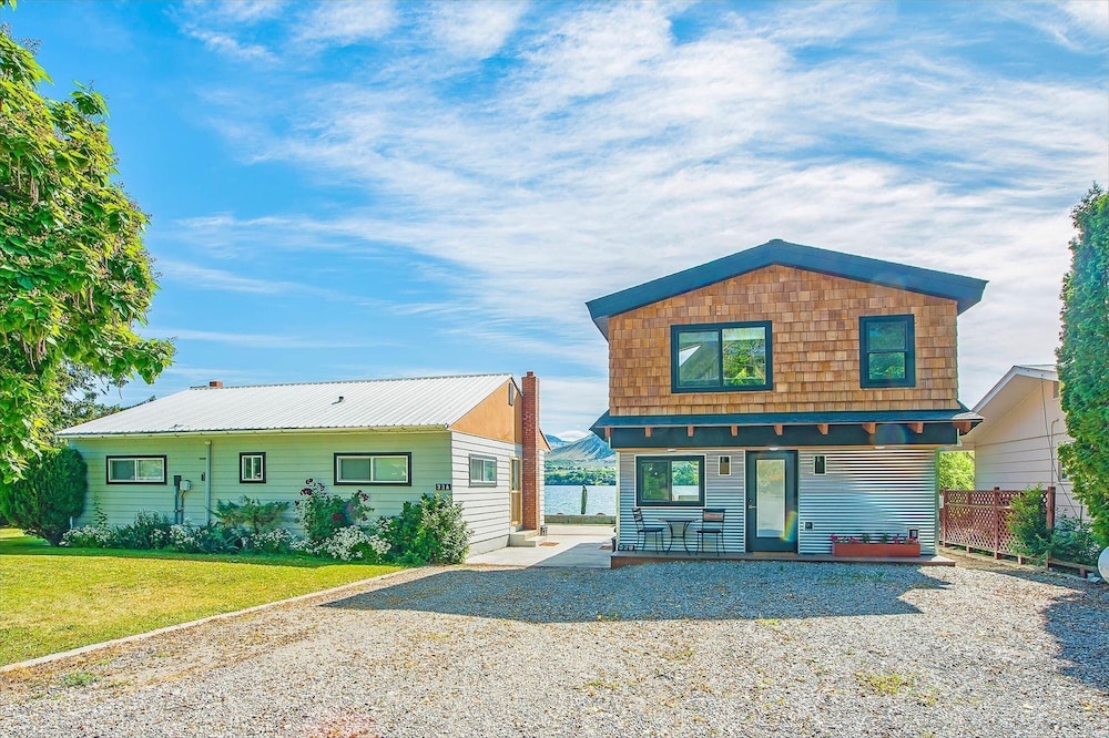 Lake Level Chalet in Oroville