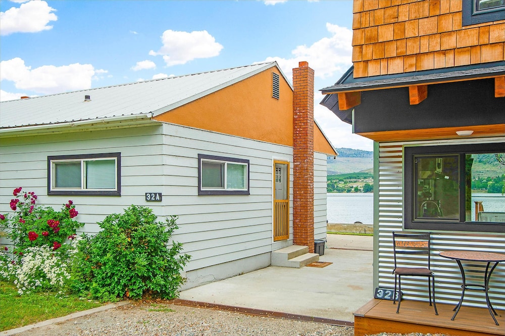 Lake Level Chalet in Oroville