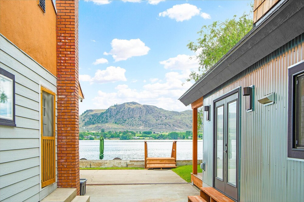 Lake Level Chalet in Oroville