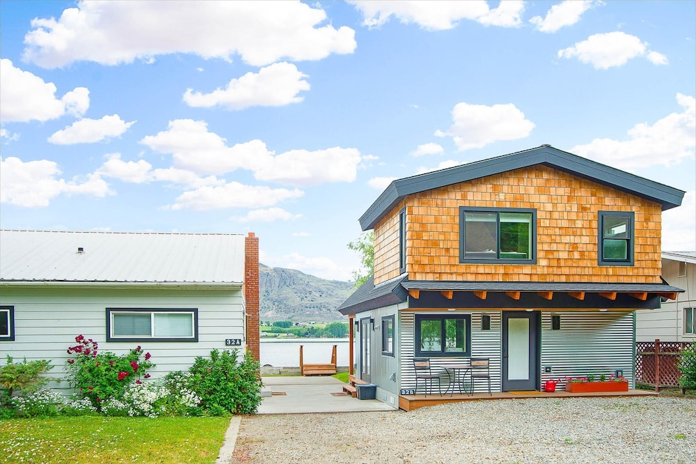 Lake Level Chalet in Oroville