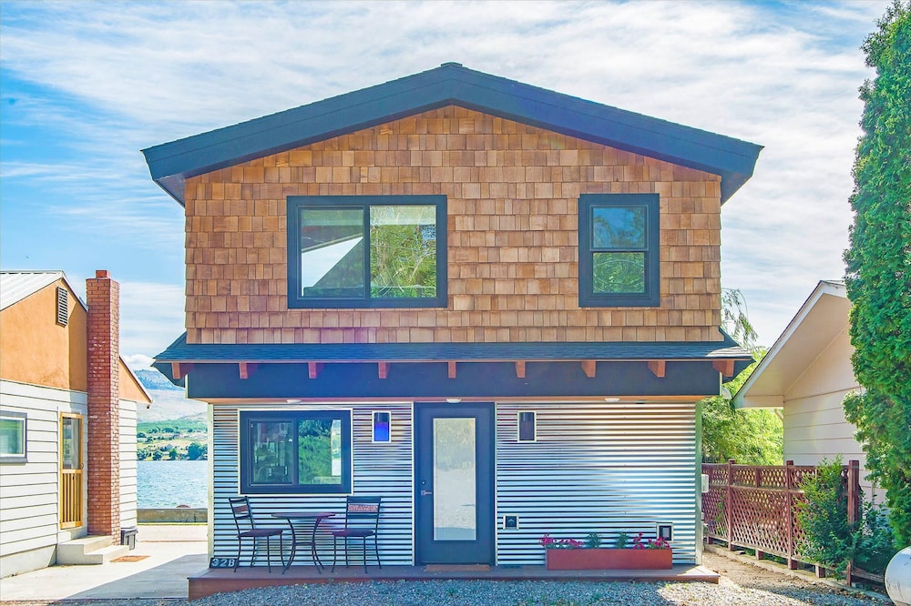 Lake Level Chalet in Oroville