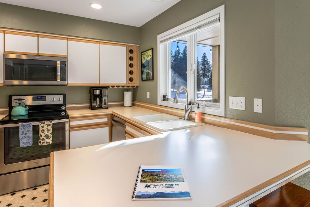 Snow Creek Peak Condo