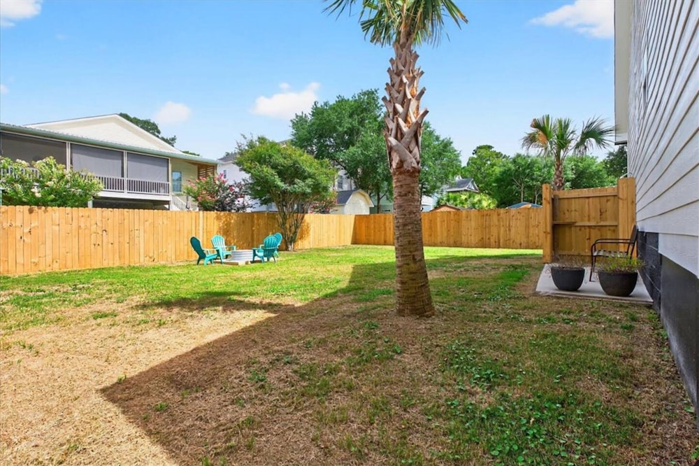 New Listing Lux Beach House Dog Friendly