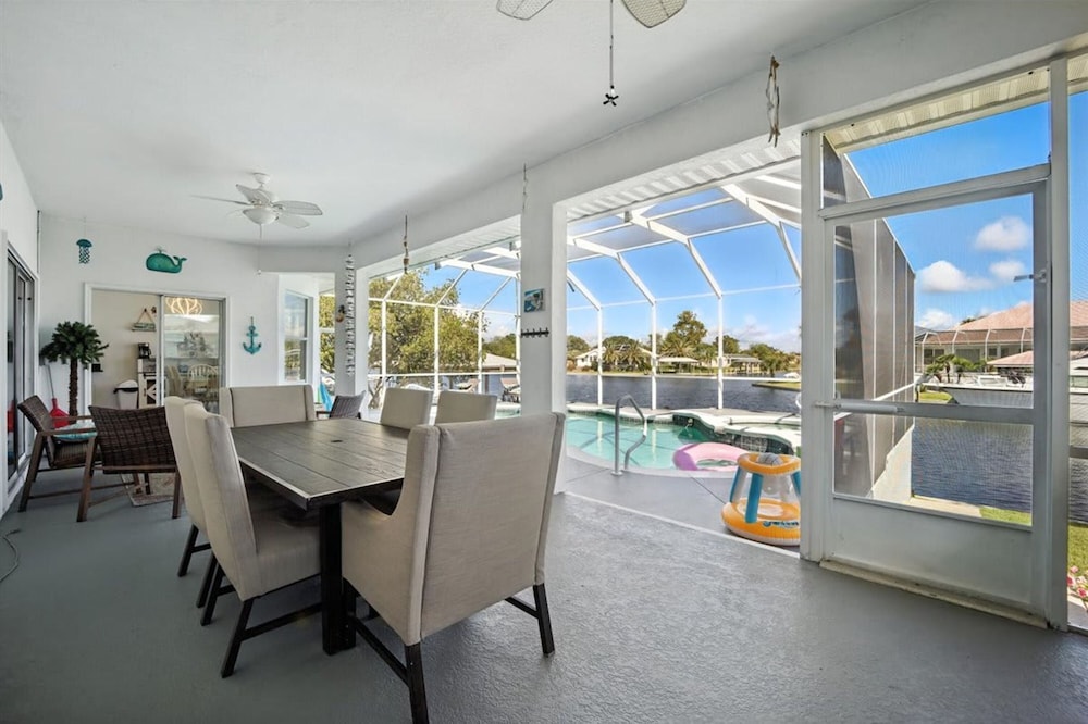 Boaters Dream Pool Spa Dock Walking Biking