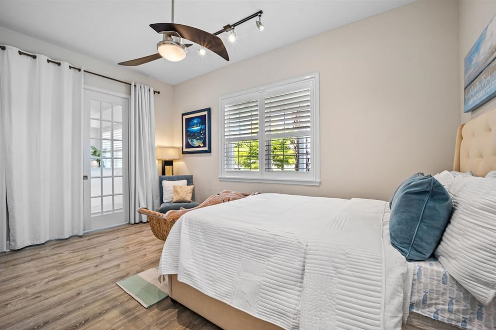 5BR Retreat Pool Opt Heated Spa Bikes Views