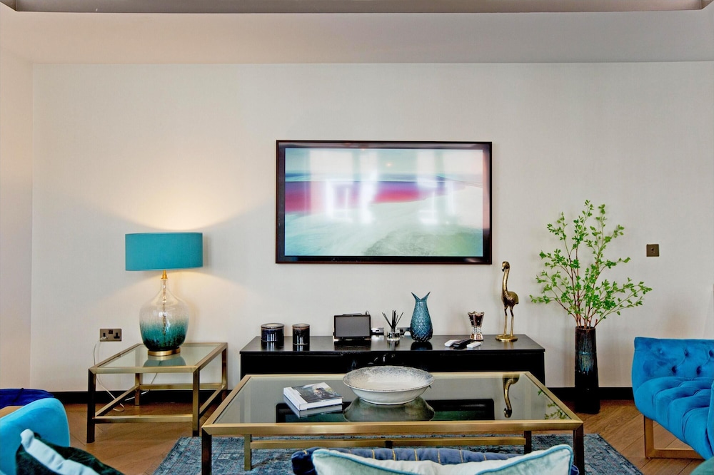 2-bed Deluxe Apt 104